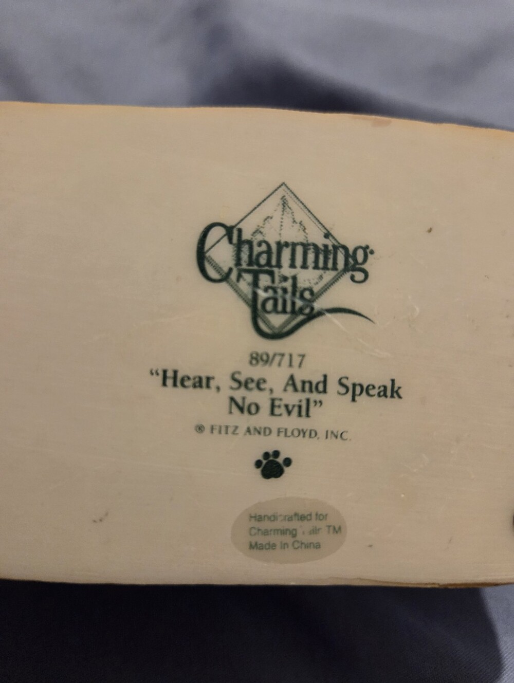 Charming Tails - Picture 3 of 3
